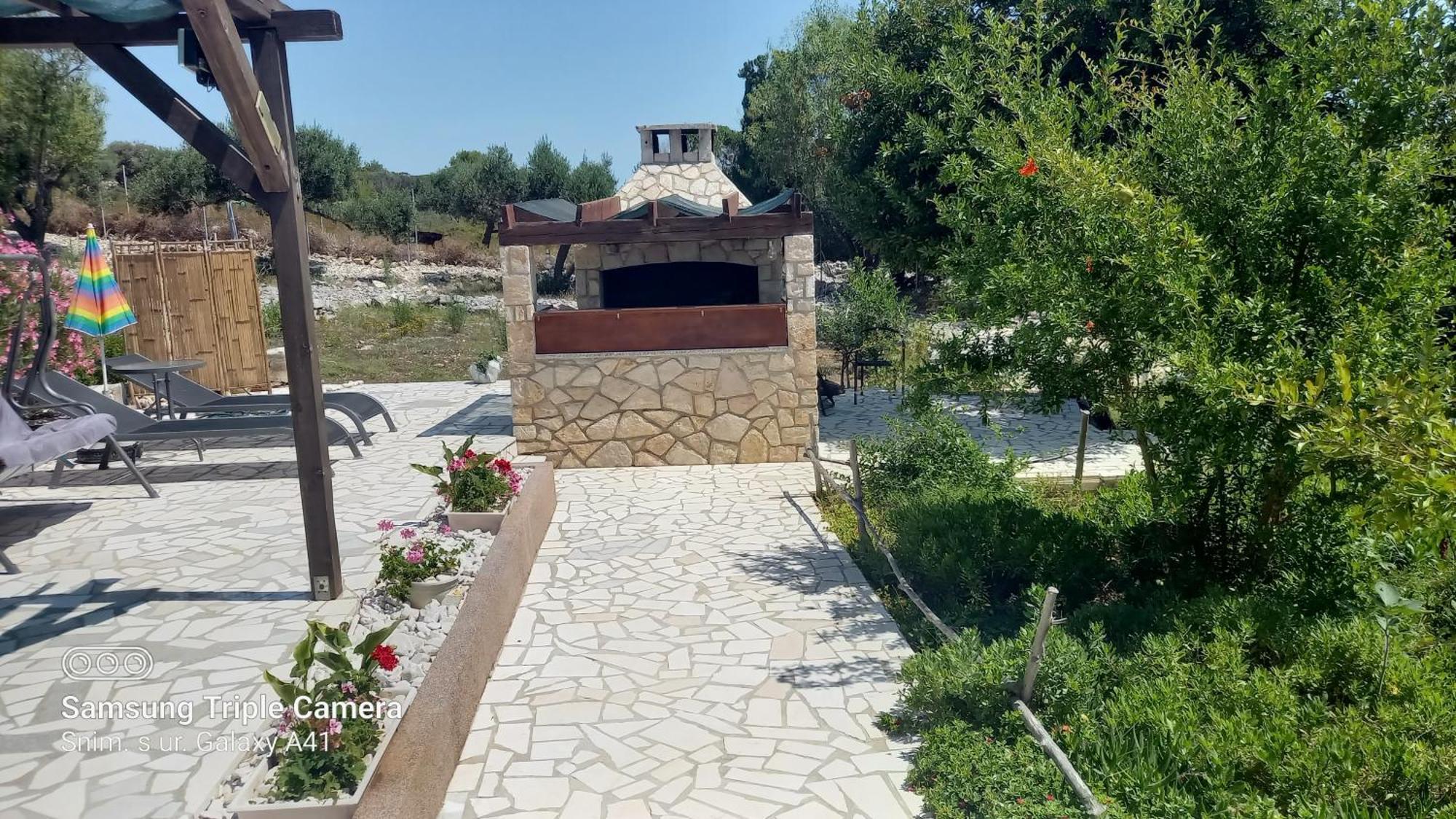 Eco Secluded Apartments Zabodarski Cunski Екстер'єр фото